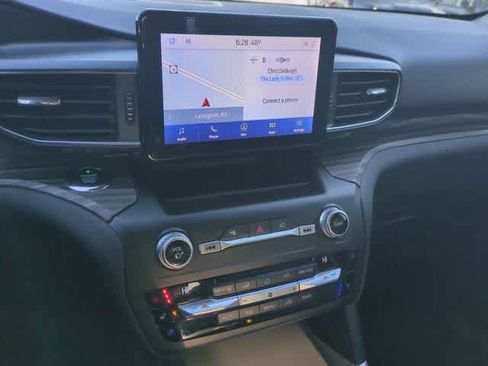 Used 2020 Ford Explorer Limited image 30