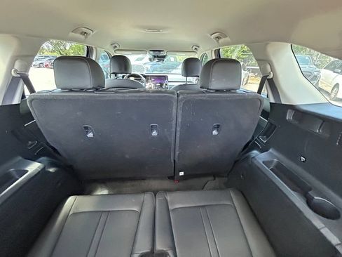 Used 2022 Kia Sorento S FWD image 14