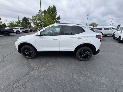 Used 2025 Buick Encore GX Sport Touring w/ Comfort Package AWD/4WD image 5