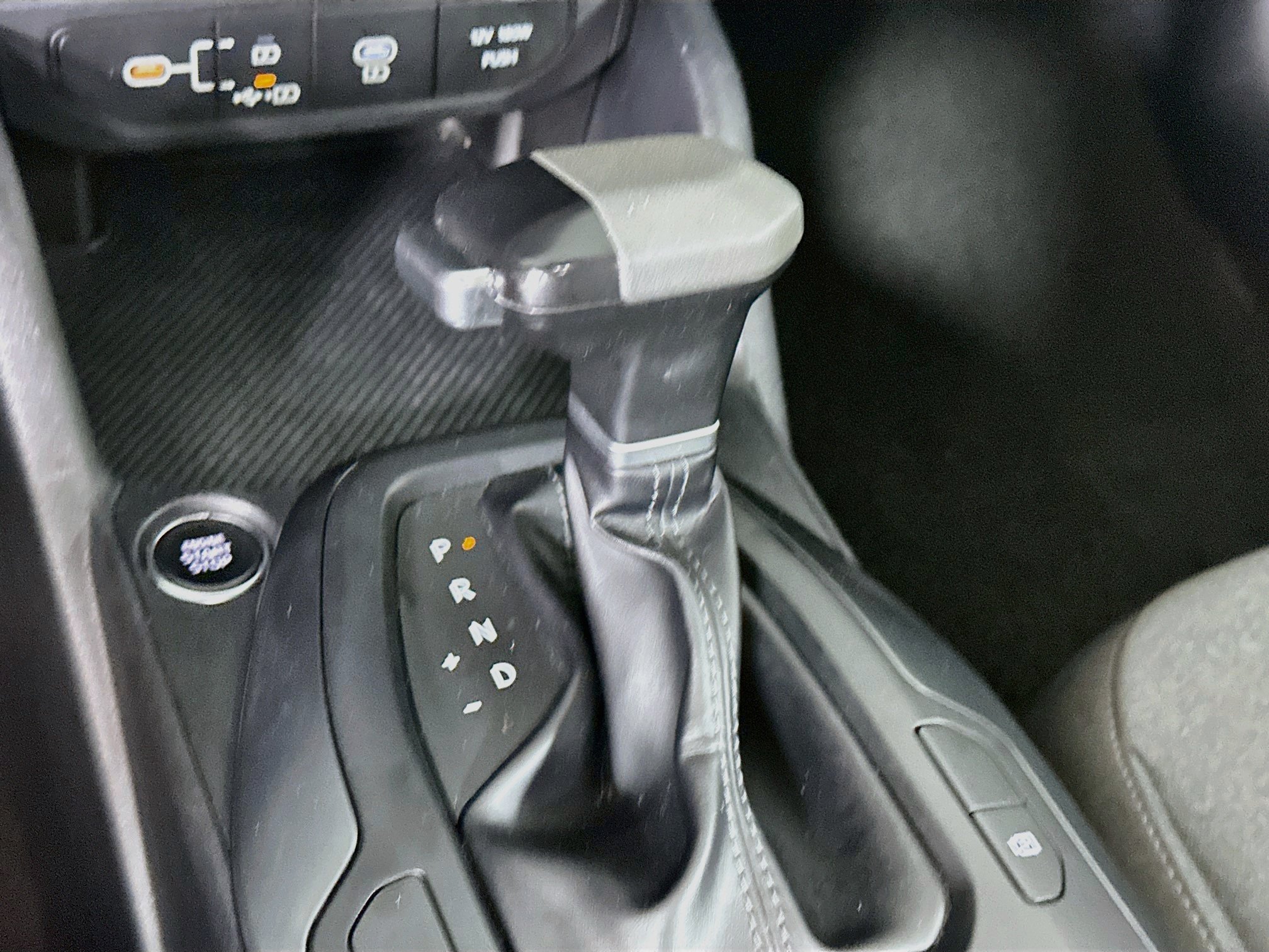 Used 2025 Kia K4 FWD image 24