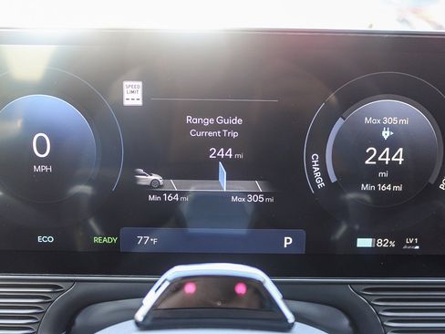 Used 2025 Hyundai Ioniq 5 SEL image 24