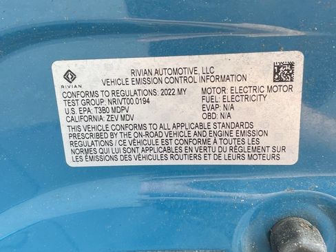Used 2022 Rivian R1T Launch Edition AWD/4WD image 24