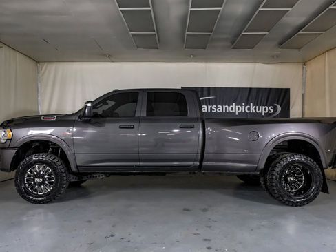 Used 2024 RAM 3500 Tradesman w/ Chrome Appearance Group image 12