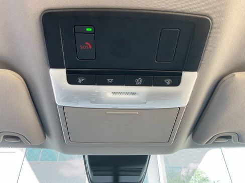 Used 2025 Nissan Altima 2.5 SV FWD image 14