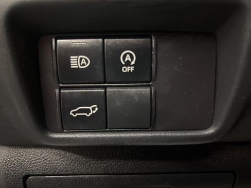 Used 2024 Toyota Highlander XSE image 17