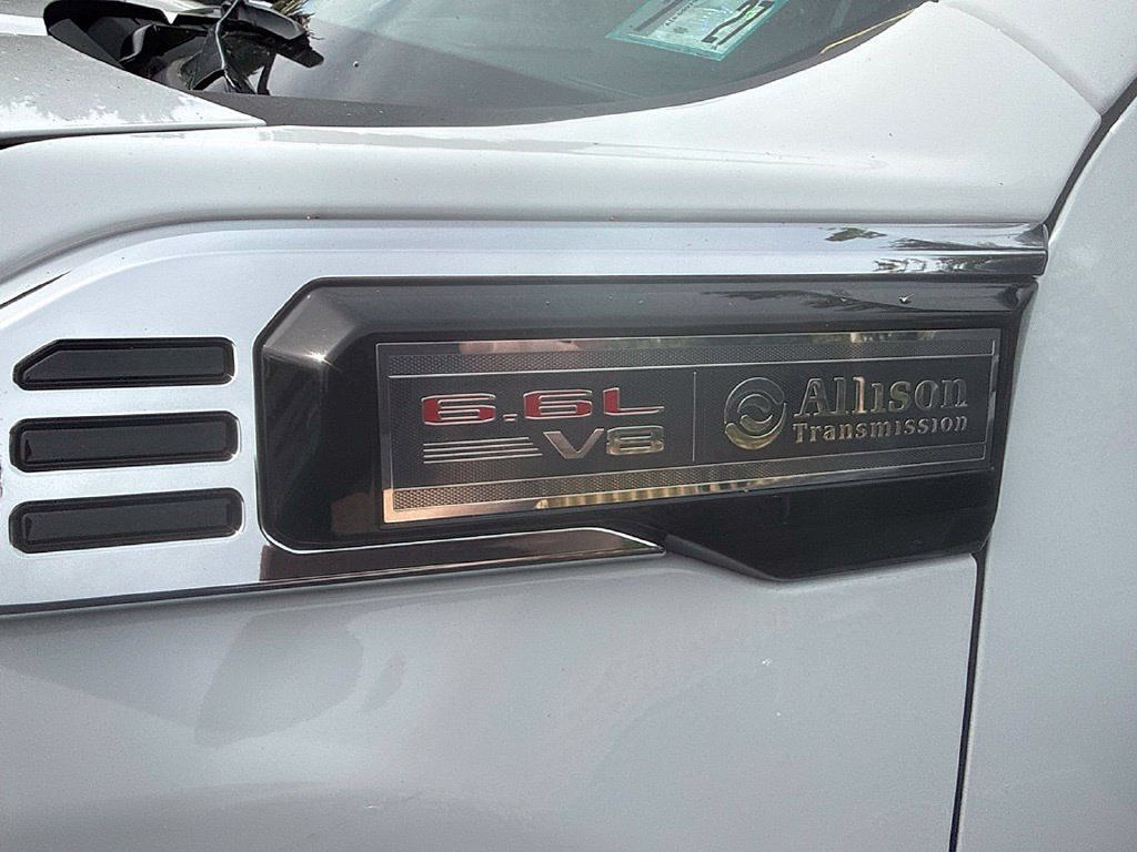 Used 2025 GMC Sierra 2500 Pro w/ Convenience Package AWD/4WD image 10