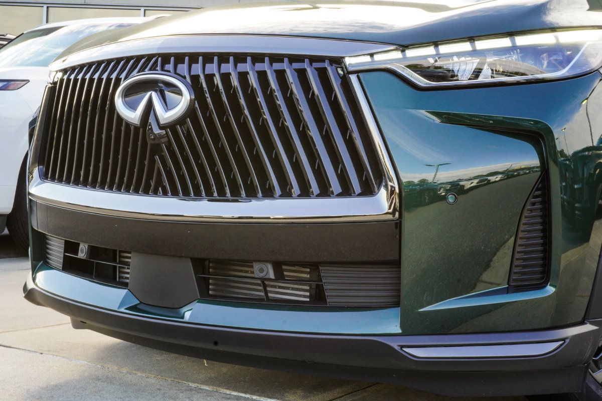 Certified 2026 INFINITI QX60 Autograph w/ Autograph Tech Package AWD/4WD image 2