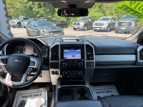 Used 2019 Ford F350 Lariat AWD/4WD image 11