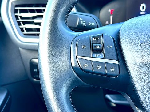 Used 2024 Ford Escape Active image 29