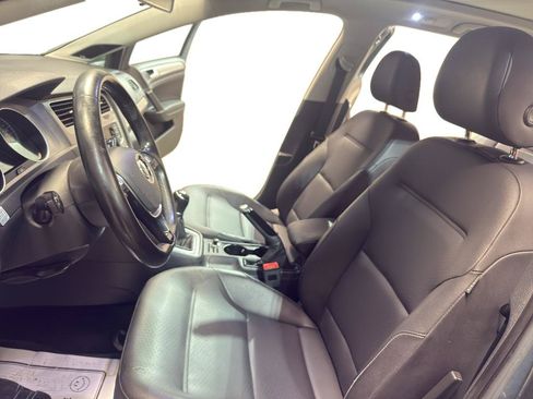 Used 2015 Volkswagen Golf TDI SE FWD image 16