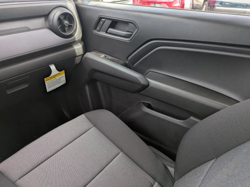 New 2026 Chevrolet Colorado Trail Boss w/ Midnight Edition AWD/4WD image 9