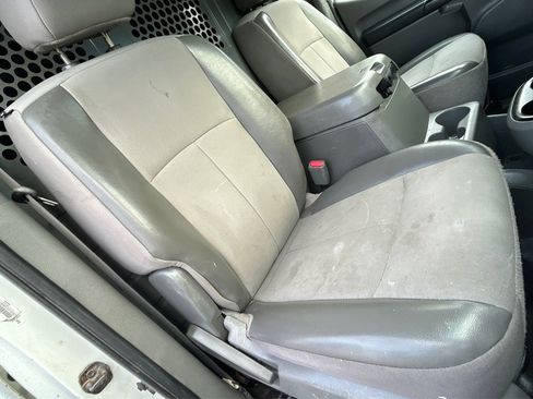 Used 2016 Nissan NV 2500 SV w/ Technology Package image 16