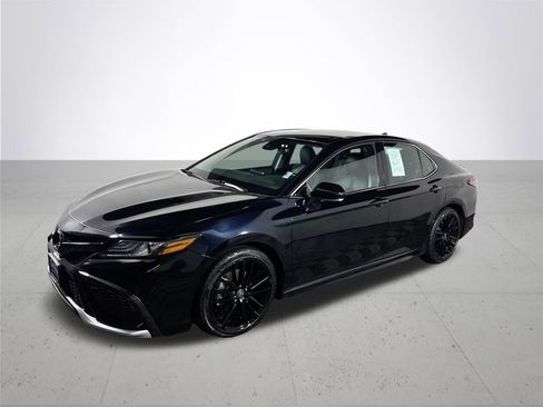 Used 2024 Toyota Camry XSE image 2