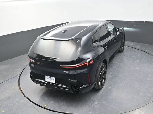 Used 2024 BMW XM image 21