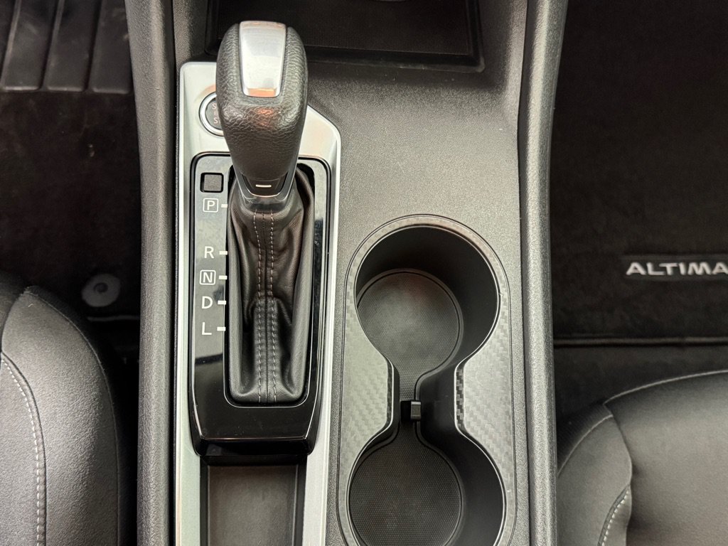 Used 2024 Nissan Altima 2.5 S FWD image 17