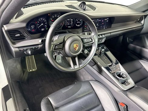 Certified 2022 Porsche 911 Carrera RWD image 7