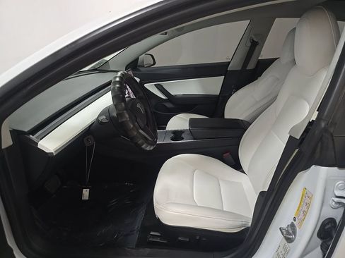 Used 2019 Tesla Model 3 Standard Range RWD image 7