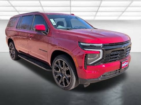 New 2026 Chevrolet Suburban RST w/ Advanced Technology Package AWD/4WD image 1