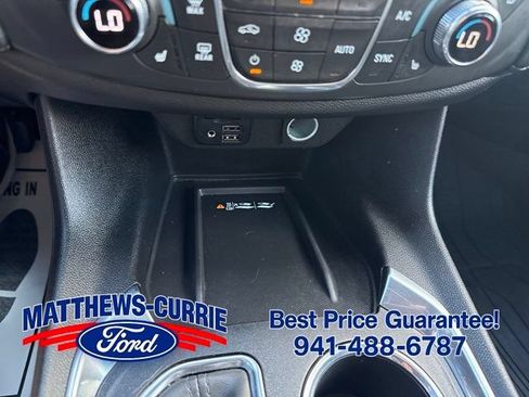 Used 2023 Chevrolet Traverse High Country AWD/4WD image 23
