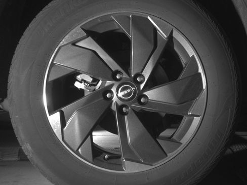 Used 2025 Nissan Rogue SV image 15