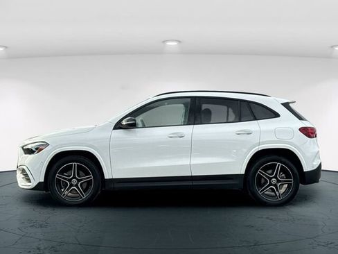 Used 2025 Mercedes-Benz GLA 250 4MATIC image 4