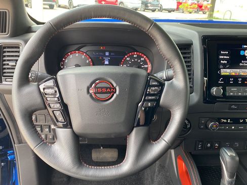 Used 2024 Nissan Frontier PRO-4X w/ Pro Convenience Package AWD/4WD image 38