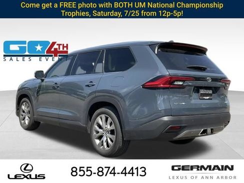 Used 2024 Toyota Grand Highlander AWD Hybrid image 4