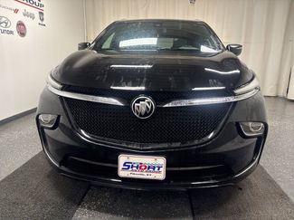 Used 2024 Buick Enclave Essence w/ Sport Touring Edition video 2
