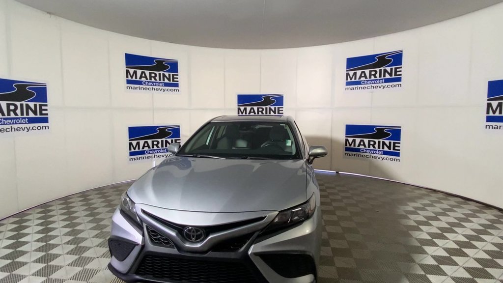 Used 2024 Toyota Camry SE w/ Convenience Package FWD image 5