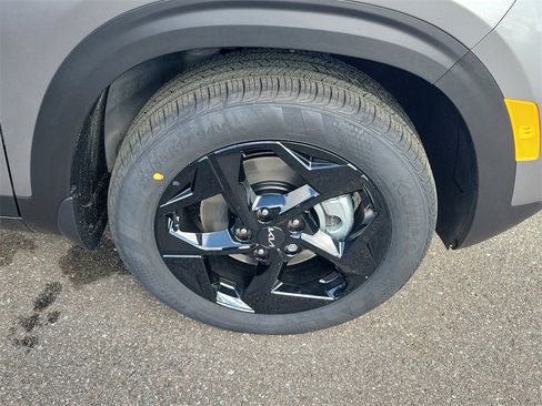 New 2026 Kia Seltos EX image 41