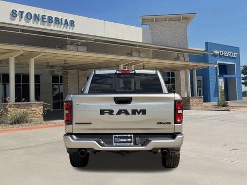 Used 2025 RAM 1500 Big Horn AWD/4WD image 6