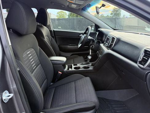 Used 2017 Kia Sportage LX w/ LX Popular Package AWD/4WD image 18