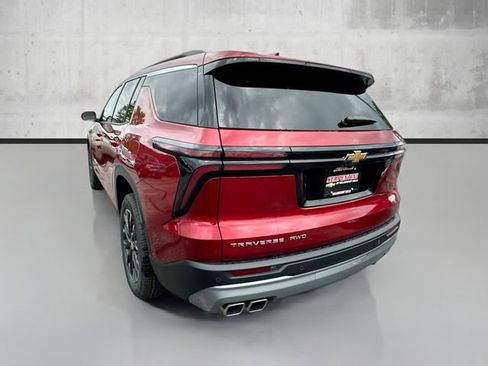 New 2025 Chevrolet Traverse LT w/ Enhanced Driving Package image 7