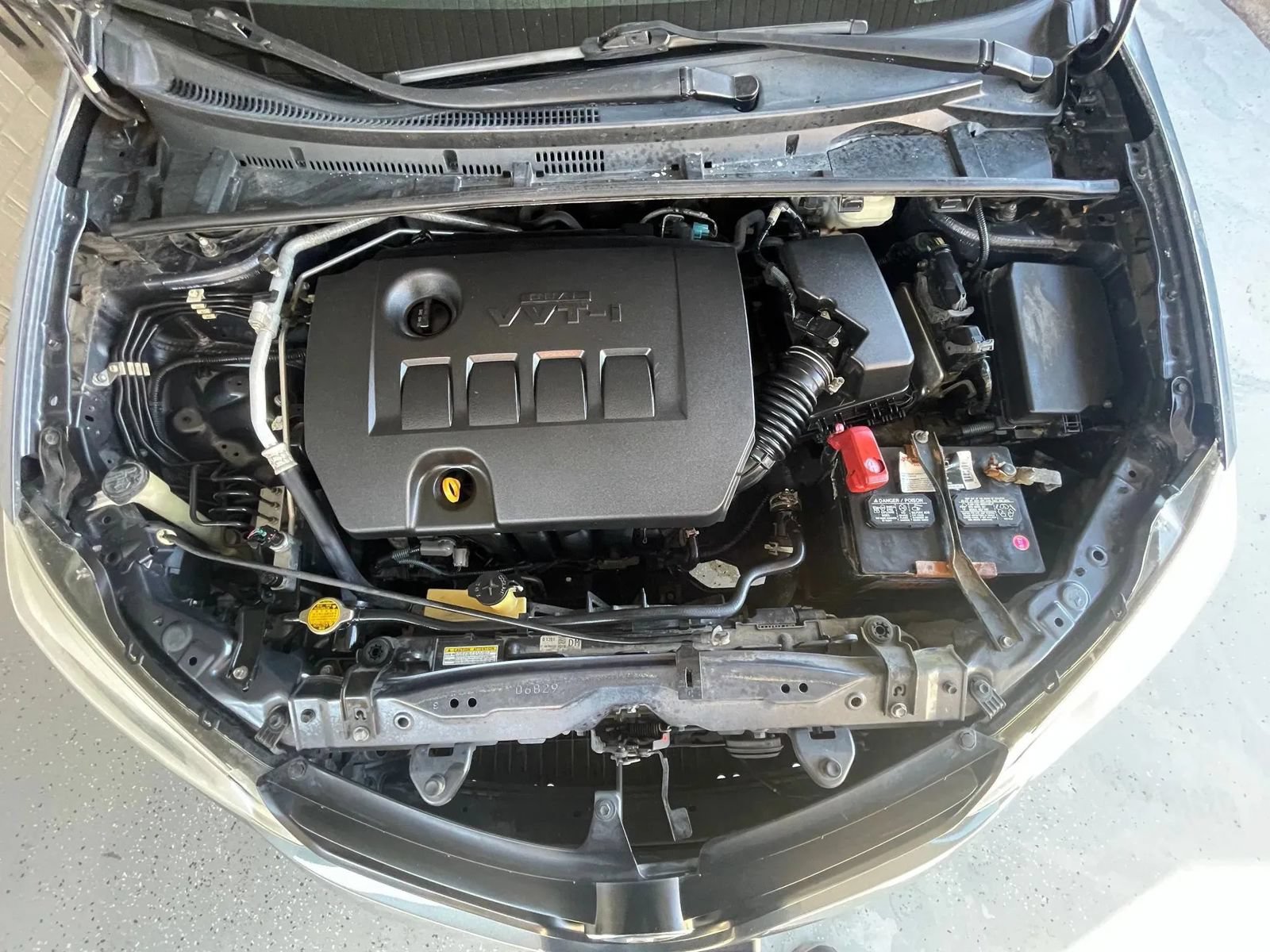 Used 2014 Toyota Corolla LE FWD image 13