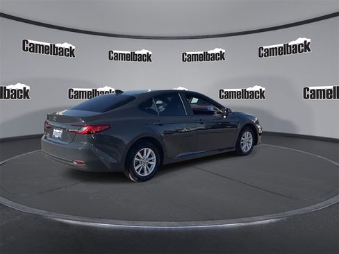 Used 2025 Toyota Camry XSE image 7