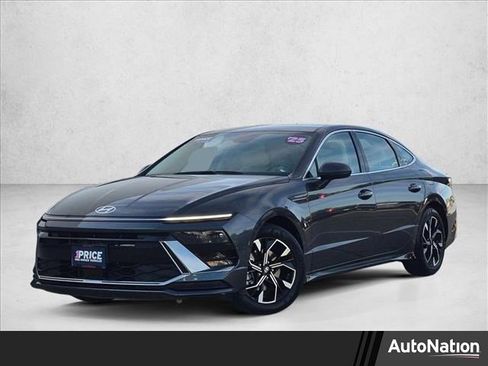 Used 2025 Hyundai Sonata SEL FWD image 1