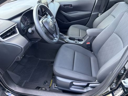 Certified 2025 Toyota Corolla LE FWD image 19