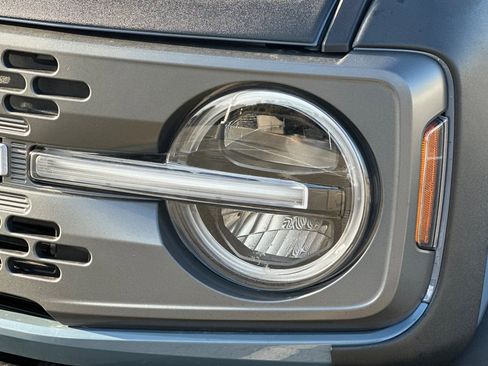 Used 2023 Ford Bronco Badlands image 51