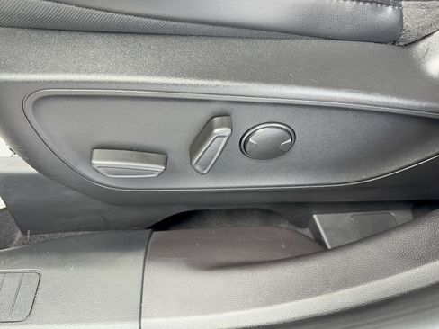 Certified 2023 Ford Escape ST-Line Elite image 33