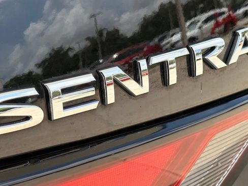 Used 2024 Nissan Sentra SV FWD image 18