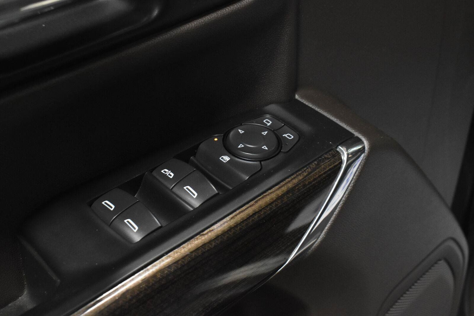 Used 2020 Chevrolet Silverado 1500 RST w/ All-Star Edition RWD image 10