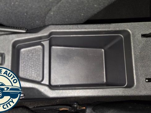 Used 2024 Nissan Kicks SR image 19