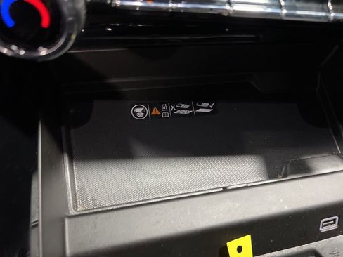 Used 2025 Chevrolet Tahoe LT image 27