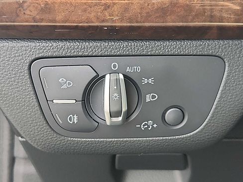 Used 2019 Audi Q5 2.0T Premium Plus w/ Premium Plus Package image 22