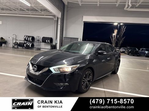 Used 2016 Nissan Maxima 3.5 SL w/ Interior Lighting Package image 2