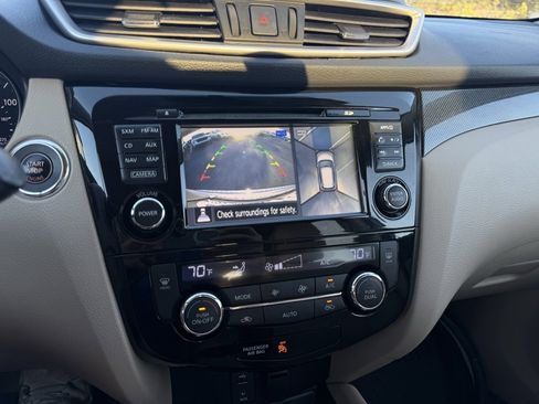 Used 2014 Nissan Rogue SL w/ SL Premium Package image 17