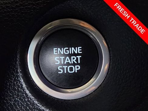 Used 2023 Toyota Corolla Cross XLE w/ Convenience Package FWD image 19