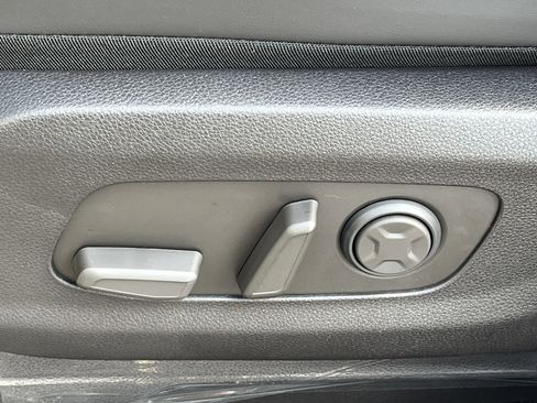 New 2026 Kia Carnival SX w/ SX Dark Edition Package image 21