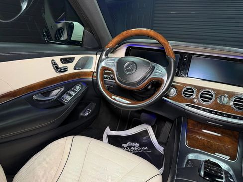 Used 2016 Mercedes-Benz S 550 Sedan w/ Premium Package image 24