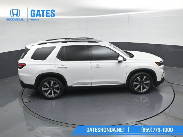 Certified 2025 Honda Pilot Touring image 41